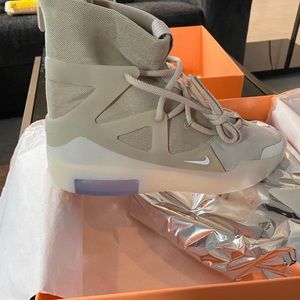 FEAR of GOD  Oatmeal brand new DS never worn